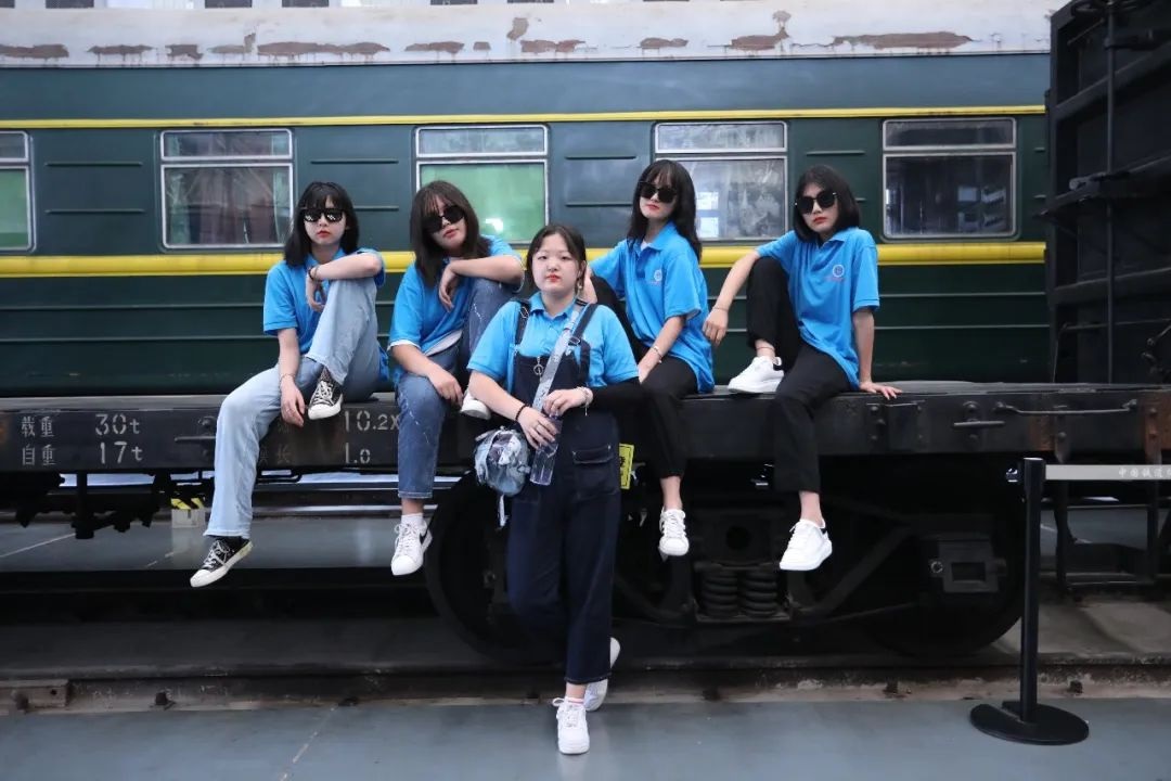 f(wn)ͨ܇W(xu)УՆI(yng)A(y) & ༉(j)~wٜp